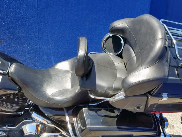 1HD1FCW385Y686852 - 2005 HARLEY-DAVIDSON FLHTCUI BLACK photo 6