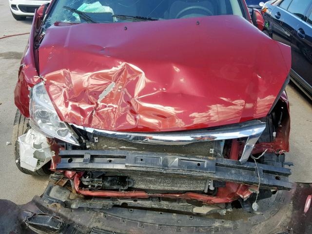 KNDMG4C75C6418097 - 2012 KIA SEDONA LX RED photo 7