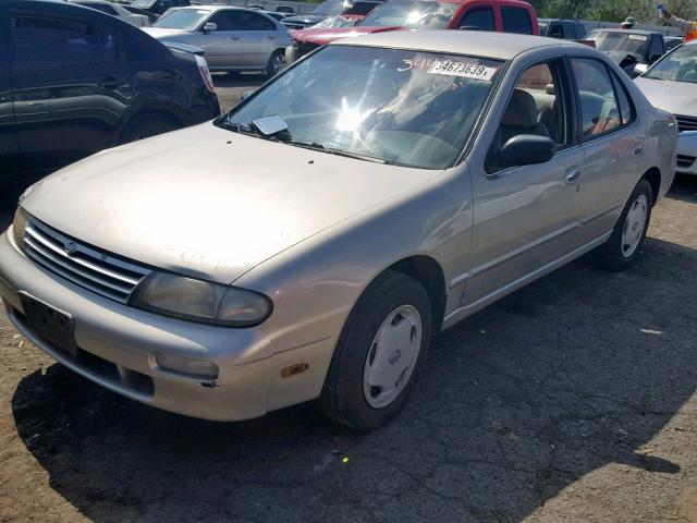 1N4BU31D0SC190647 - 1995 NISSAN ALTIMA XE GRAY photo 2