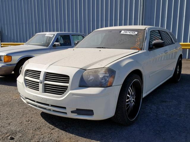 2D4FV48V35H636856 - 2005 DODGE MAGNUM SXT WHITE photo 2