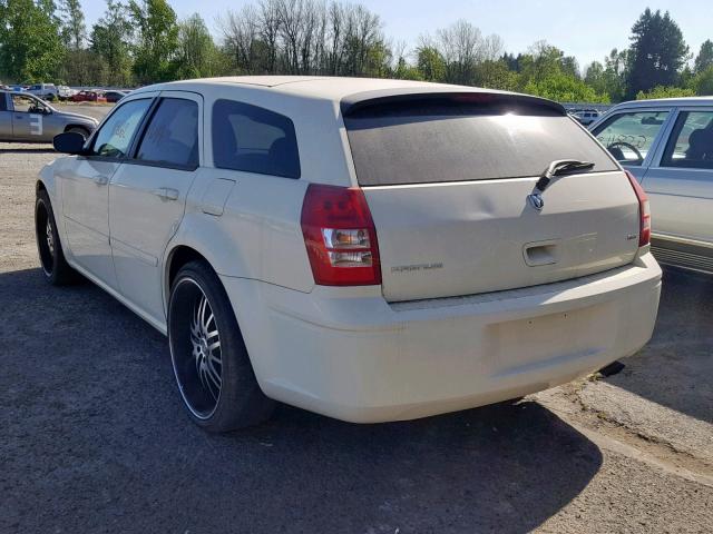 2D4FV48V35H636856 - 2005 DODGE MAGNUM SXT WHITE photo 3