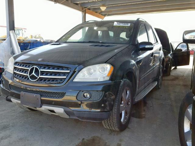 4JGBB86EX7A163050 - 2007 MERCEDES-BENZ ML 350 BLACK photo 2