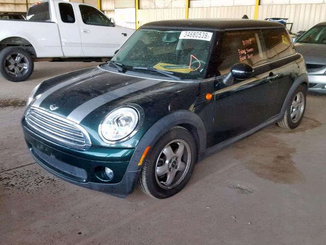 WMWMF33519TW70884 - 2009 MINI COOPER GREEN photo 2