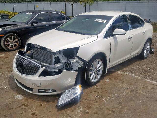 1G4PR5SK2D4183556 - 2013 BUICK VERANO CON YELLOW photo 2