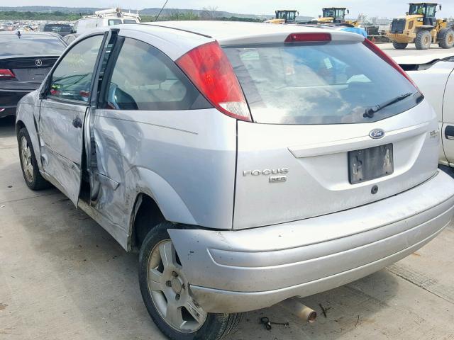 1FAHP31NX7W166789 - 2007 FORD FOCUS ZX3 SILVER photo 3