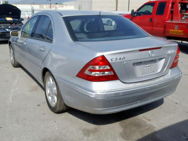 WDBRF61J13E010445 - 2003 MERCEDES-BENZ C 240 SILVER photo 3