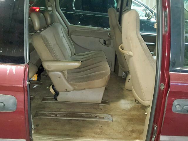 1C4GJ25392B672625 - 2002 CHRYSLER VOYAGER BURGUNDY photo 6