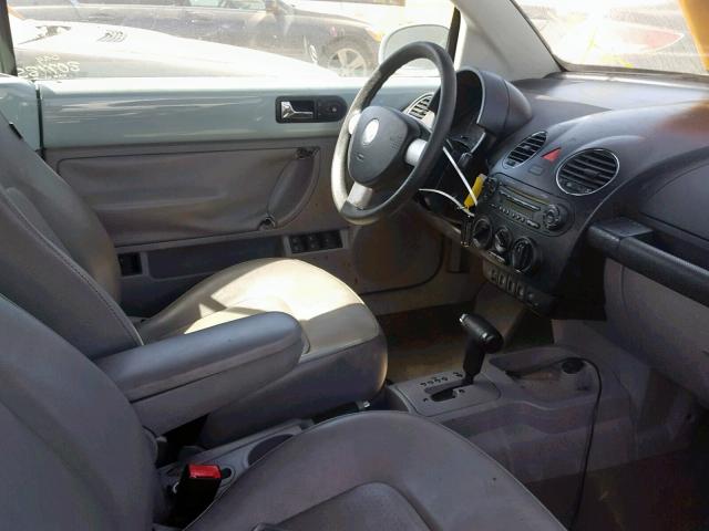 3VWRF31Y06M310177 - 2006 VOLKSWAGEN NEW BEETLE Blau Foto 5