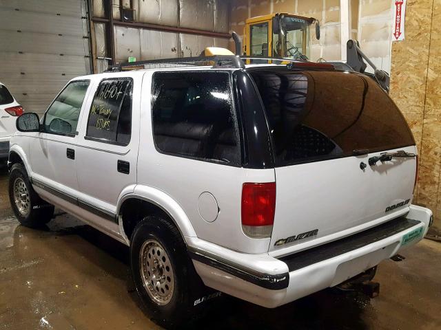 1GNDT13W4T2185460 - 1996 CHEVROLET BLAZER WHITE photo 3