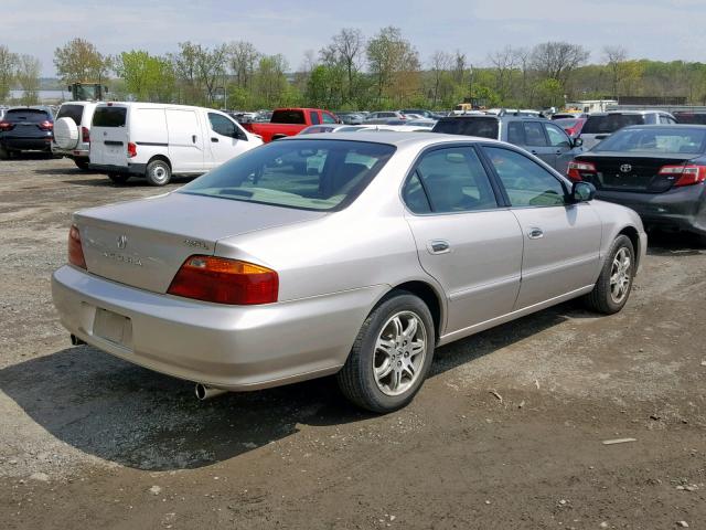 19UUA5653XA017623 - 1999 ACURA 3.2TL SILVER photo 4