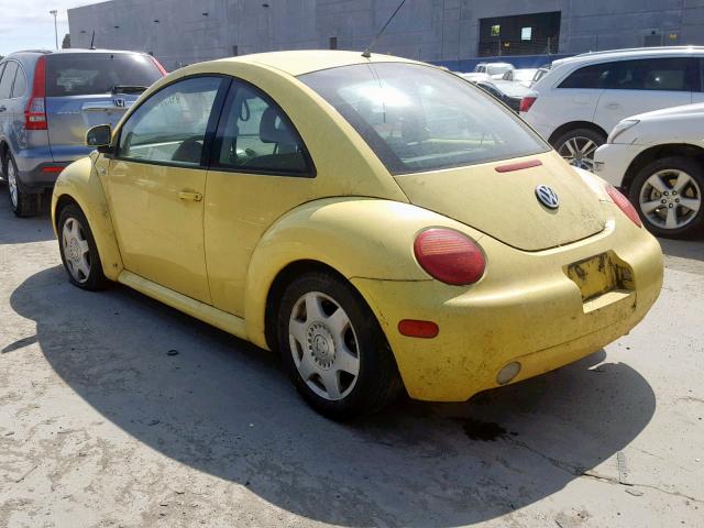 3VWCC21C6XM464715 - 1999 VOLKSWAGEN NEW BEETLE Gelb Foto 3