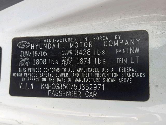 KMHCG35C75U352971 - 2005 HYUNDAI ACCENT GS WHITE photo 10