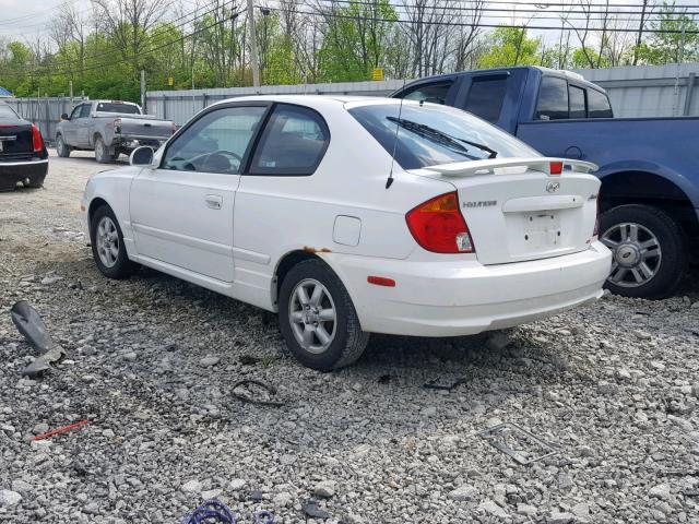 KMHCG35C75U352971 - 2005 HYUNDAI ACCENT GS WHITE photo 3