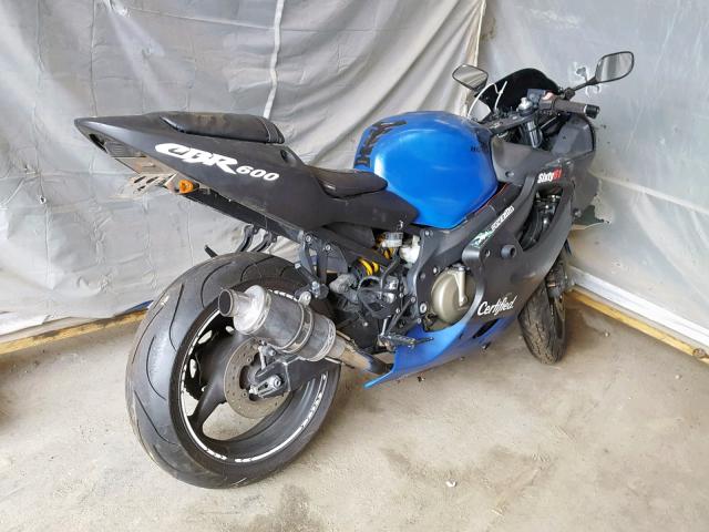 JH2PC35042M300787 - 2002 HONDA CBR600 BLUE photo 4