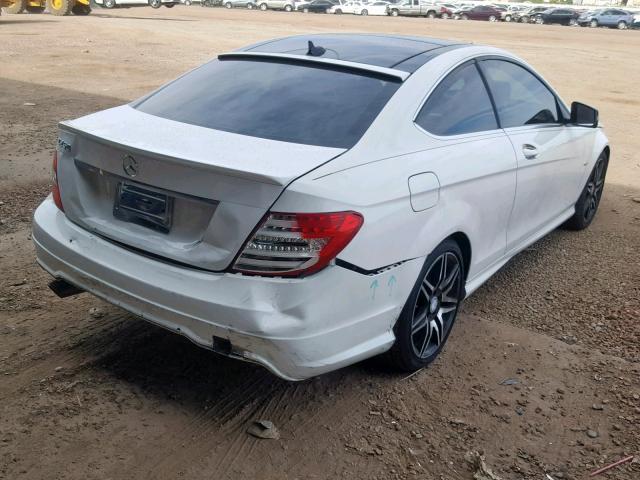 WDDGJ4HBXEG278160 - 2014 MERCEDES-BENZ C 250 WHITE photo 4