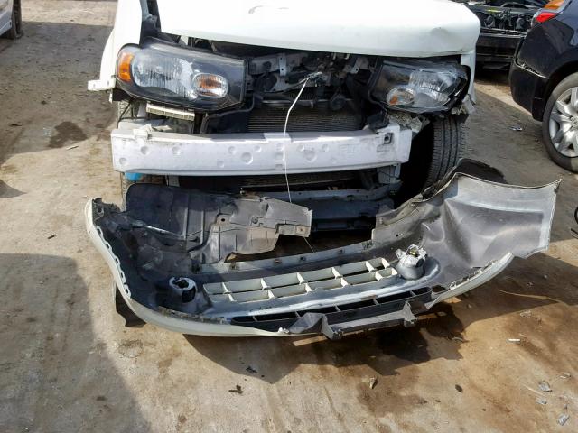 JN8AZ2KR3AT166051 - 2010 NISSAN CUBE BASE WHITE photo 9