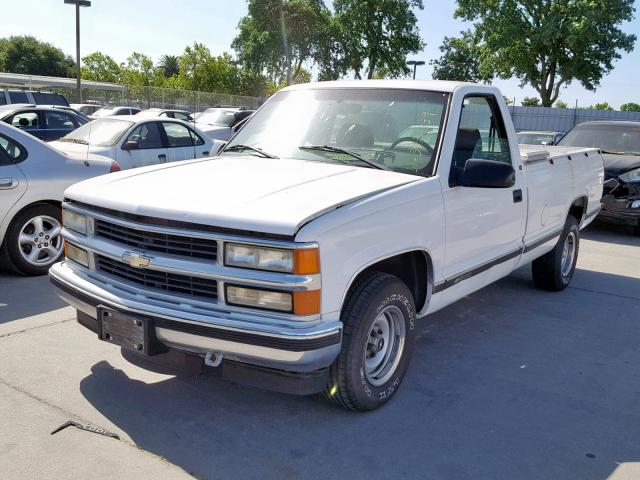 1GCEC14W8WZ249474 - 1998 CHEVROLET CK1500 WHITE photo 2