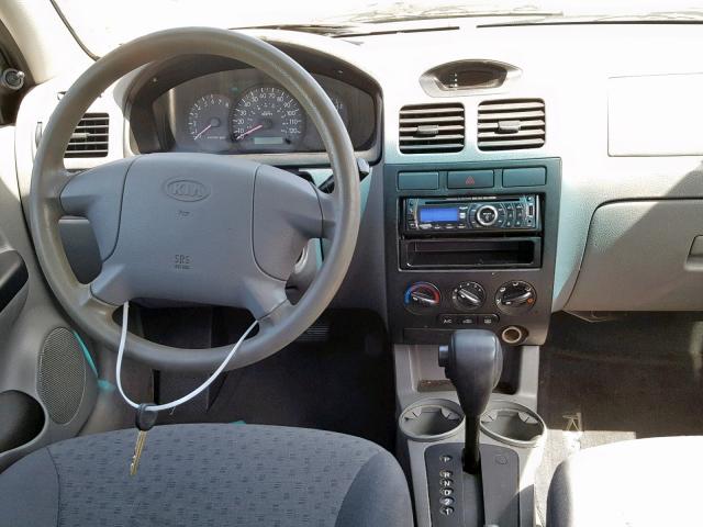 KNADC125636263535 - 2003 KIA RIO BLUE photo 9