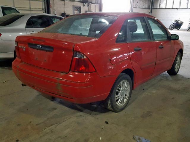 1FAFP34NX7W288572 - 2007 FORD FOCUS ZX4 RED photo 4