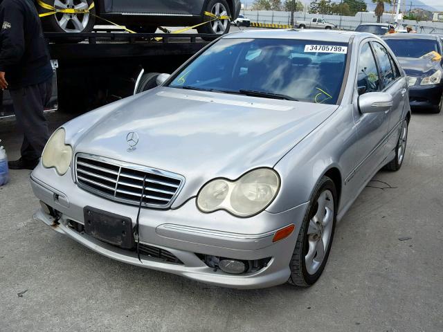 WDBRF40J85F554122 - 2005 MERCEDES-BENZ C 230K SPO SILVER photo 2