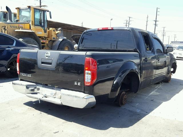 1N6AD07U05C430096 - 2005 NISSAN FRONTIER C BLACK photo 4