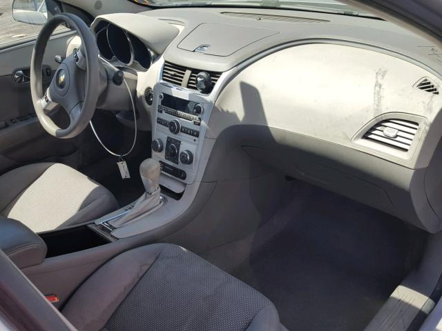 1G1ZB5E03CF272074 - 2012 CHEVROLET MALIBU LS 银色 照片 10