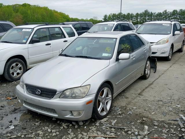 JTHBD192930071479 - 2003 LEXUS IS 300 SILVER photo 2