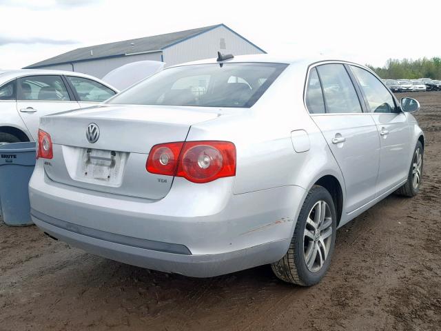 3VWST71K56M745029 - 2006 VOLKSWAGEN JETTA TDI SILVER photo 4