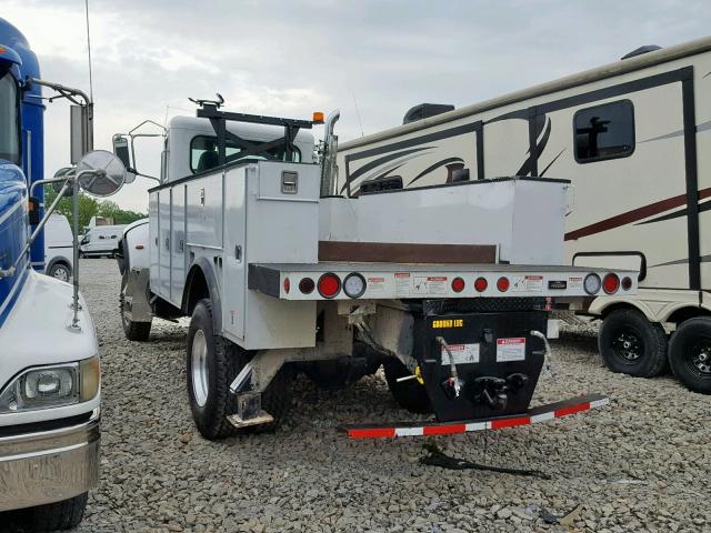 2NP2JM7X2KM236194 - 2019 PETERBILT 337 WHITE photo 3