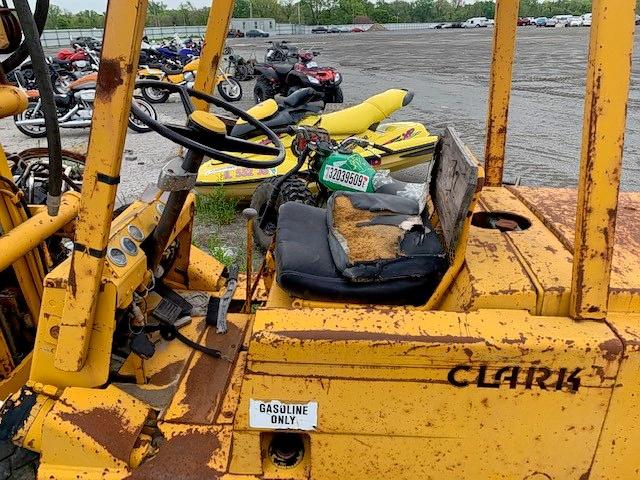 744685 - 2000 CLAR FORKLIFT 黄色 照片 5