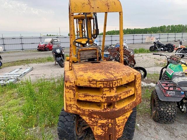 744685 - 2000 CLAR FORKLIFT 黄色 照片 6