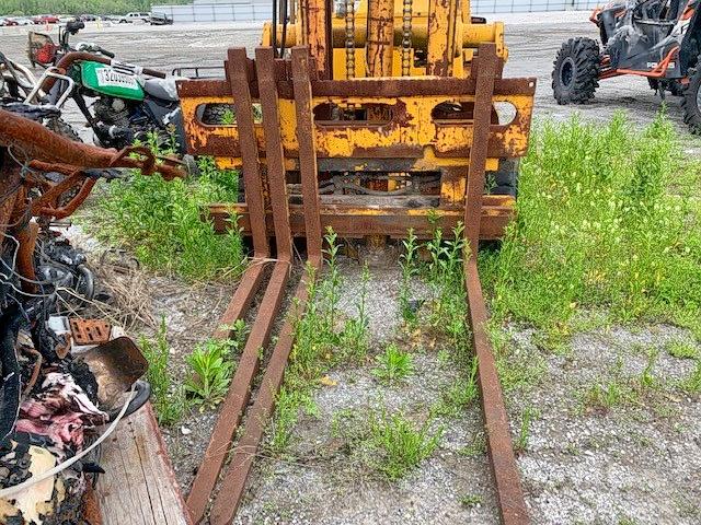 744685 - 2000 CLAR FORKLIFT 黄色 照片 8