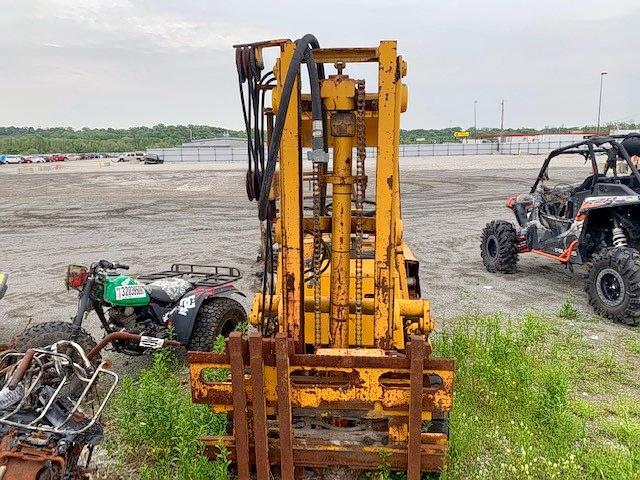 744685 - 2000 CLAR FORKLIFT 黄色 照片 9