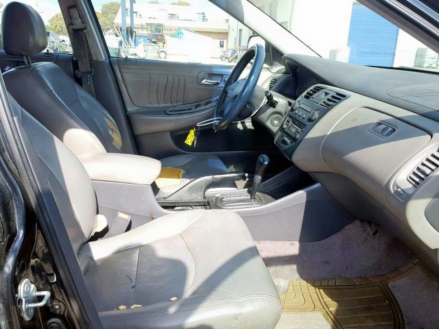 JHMCG66592C025297 - 2002 HONDA ACCORD LX  photo 5