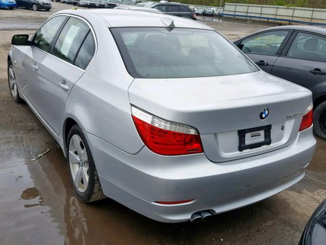 WBANV13528CZ58827 - 2008 BMW 528 XI SILVER photo 3