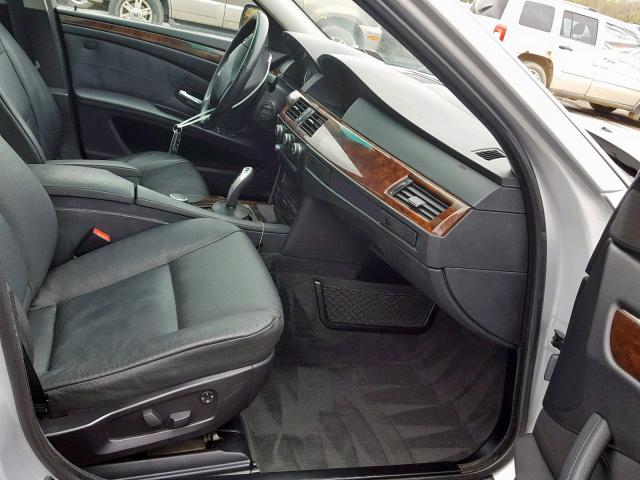 WBANV13528CZ58827 - 2008 BMW 528 XI SILVER photo 5