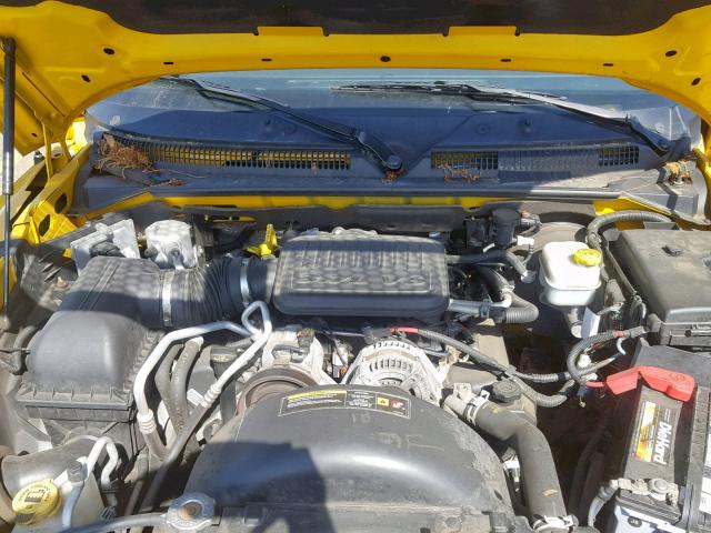 1D7HE78K68S509650 - 2008 DODGE DAKOTA TRX YELLOW photo 7