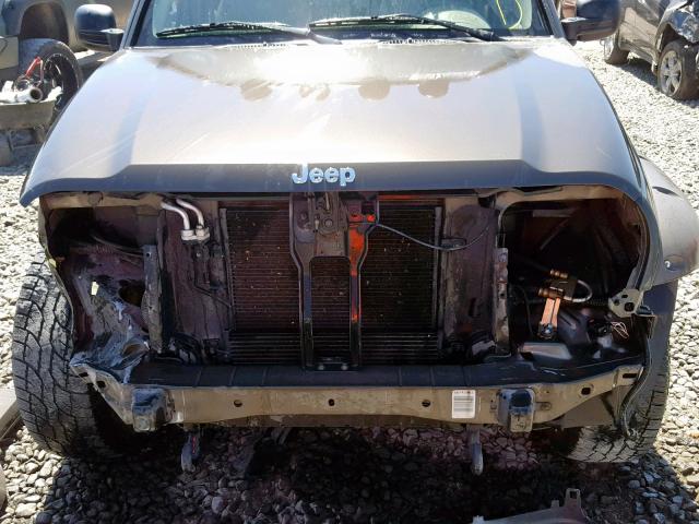 1J4GL38K85W575636 - 2005 JEEP LIBERTY RE CHARCOAL photo 9