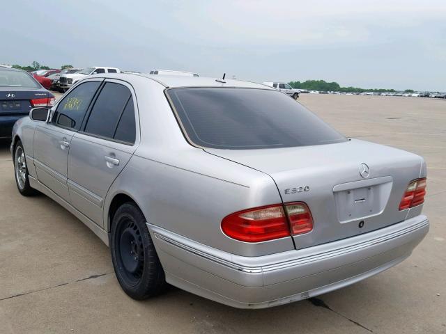 WDBJF65J81B332781 - 2001 MERCEDES-BENZ E 320 SILVER photo 3