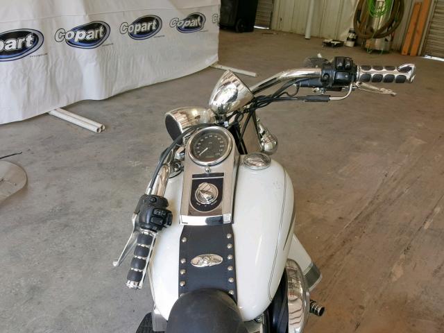 1HD1BWB141Y062848 - 2001 HARLEY-DAVIDSON FLSTCI WHITE photo 5