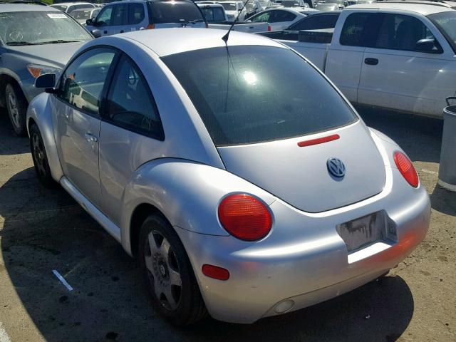 3VWBF61C3WM010124 - 1998 VOLKSWAGEN NEW BEETLE ვერცხლისფერი ფოტო 3