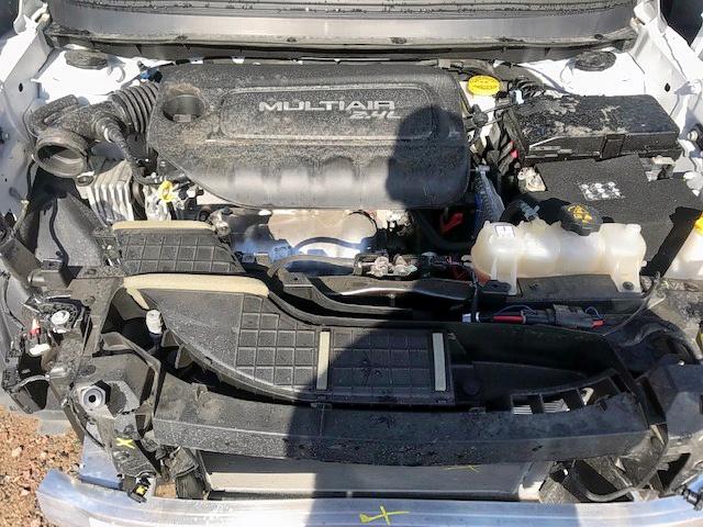 1C4PJLCB2KD221606 - 2019 JEEP CHEROKEE L WHITE photo 7