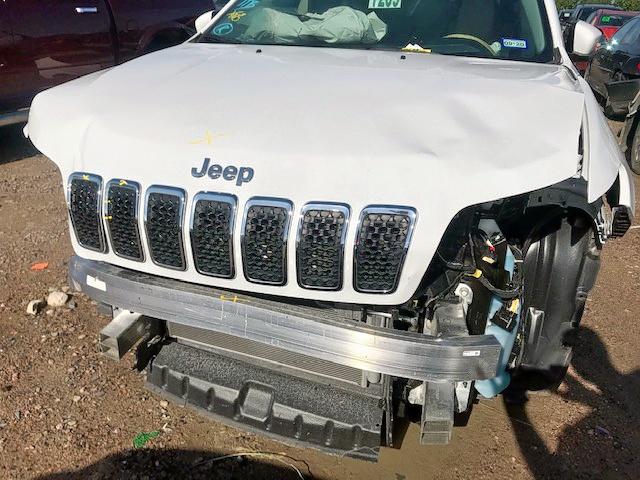 1C4PJLCB2KD221606 - 2019 JEEP CHEROKEE L WHITE photo 9