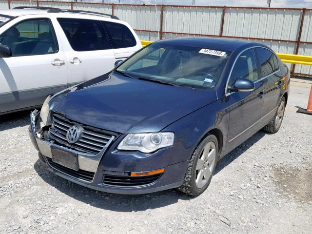 WVWAK73C28E060485 - 2008 VOLKSWAGEN PASSAT KOM BLUE photo 2