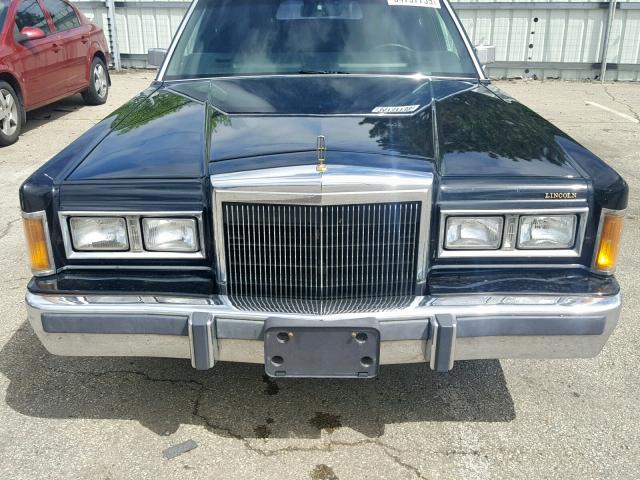 1LNBM81F5JY740284 - 1988 LINCOLN TOWN CAR BLACK photo 9