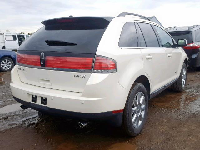 2LMDU68C07BJ37911 - 2007 LINCOLN MKX WHITE photo 4