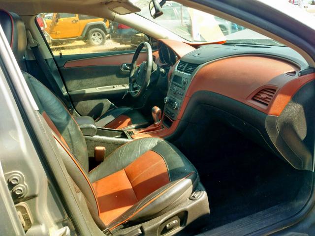 1G1ZK577194101371 - 2009 CHEVROLET MALIBU LTZ 灰色 照片 5