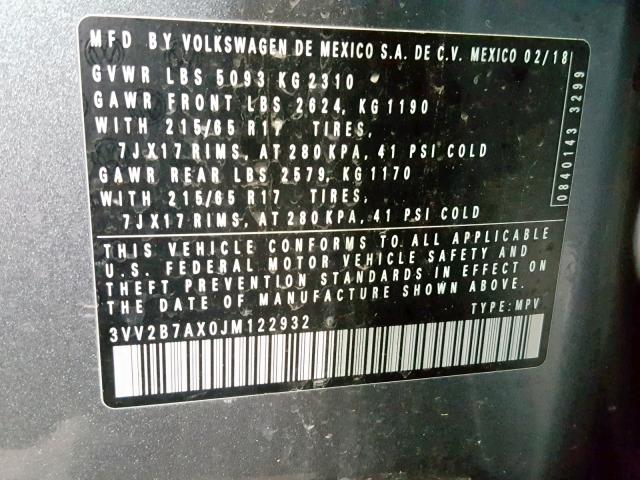 3VV2B7AX0JM122932 - 2018 VOLKSWAGEN TIGUAN SE SILVER photo 10