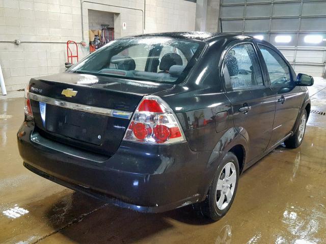 KL1TD56EX9B348074 - 2009 CHEVROLET AVEO LT BLACK photo 4