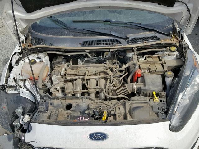 3FADP4TJ8GM169513 - 2016 FORD FIESTA S WHITE photo 7